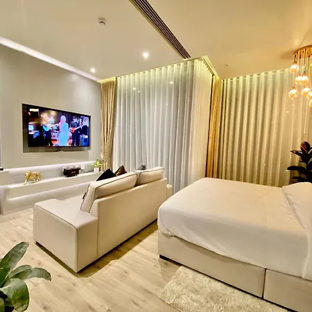Arom Wongamat Pattaya-3